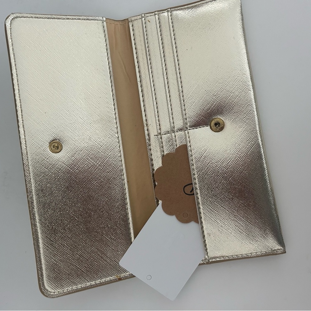 Gold Wallet - Picture 3 of 7
